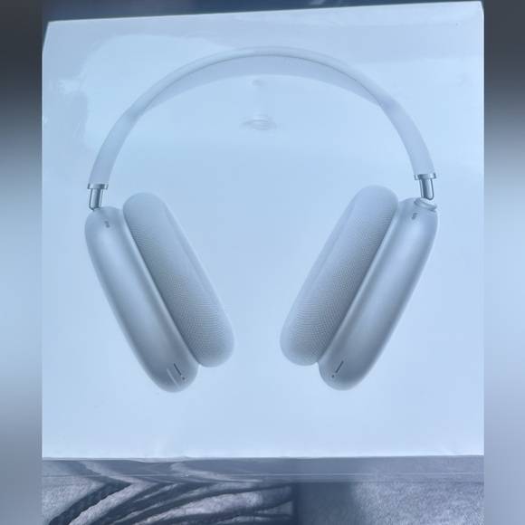 AIRPODS MAX. - Picture 3 of 3